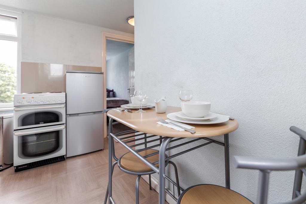 Watford General Suites Екстериор снимка