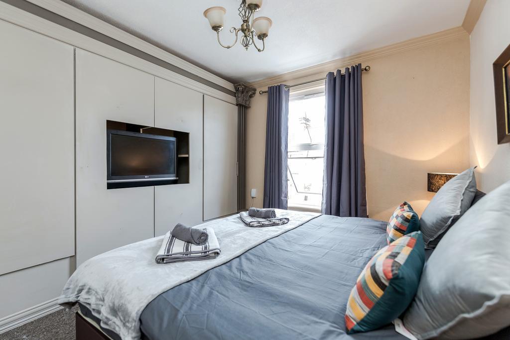 Watford General Suites Екстериор снимка